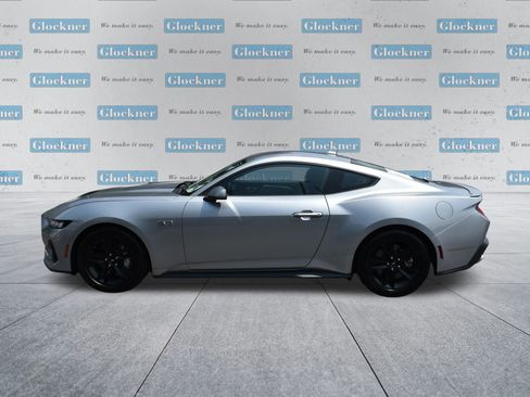 Used 2024 Ford Mustang GT RWD image 8
