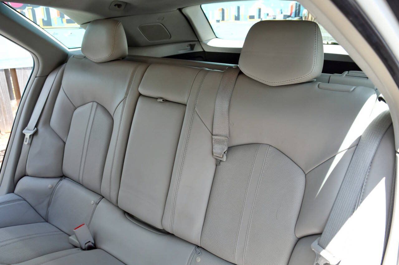 Used 2012 Cadillac CTS Luxury RWD image 19