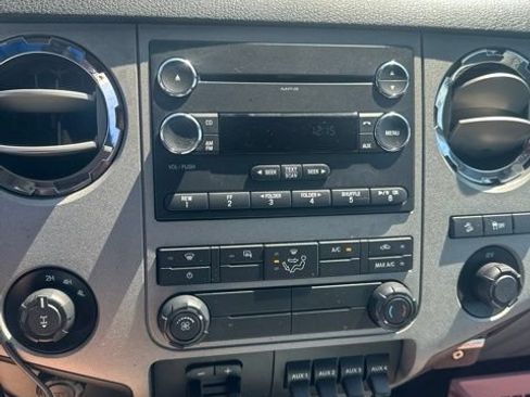 Used 2016 Ford F250 XLT w/ XLT Value Package AWD/4WD image 8