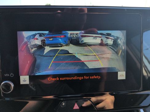 Certified 2023 Toyota Venza LE AWD/4WD image 20