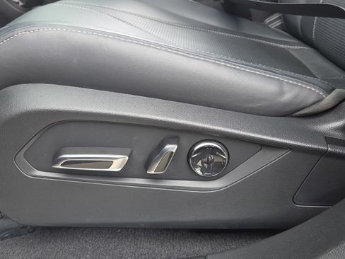 Used 2025 Acura RDX SH-AWD w/ Technology Package image 36