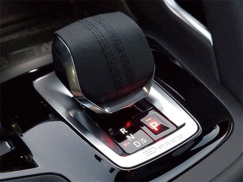 New 2024 Jaguar E-PACE R-Dynamic SE image 35