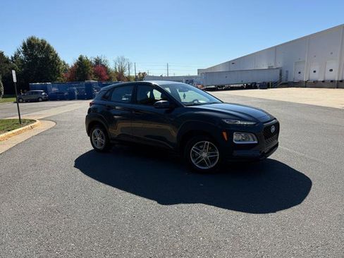 Used 2019 Hyundai Kona SE image 2