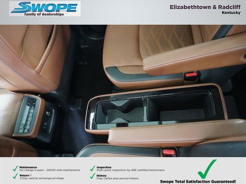 Used 2024 Nissan Pathfinder Platinum AWD/4WD image 27