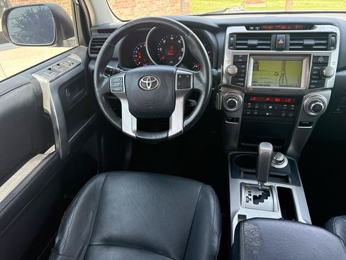 Used 2011 Toyota 4Runner Limited w/ Convenience Pkg AWD/4WD image 39
