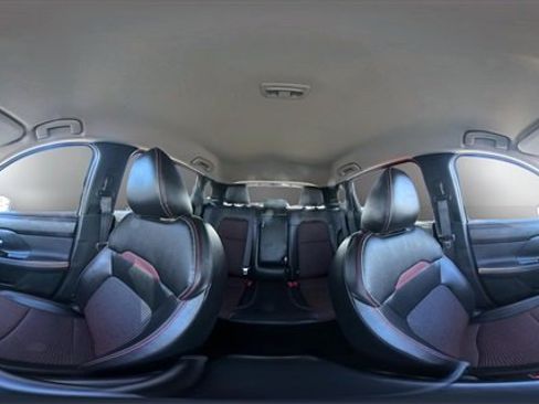 Certified 2025 Nissan Kicks SR image 34