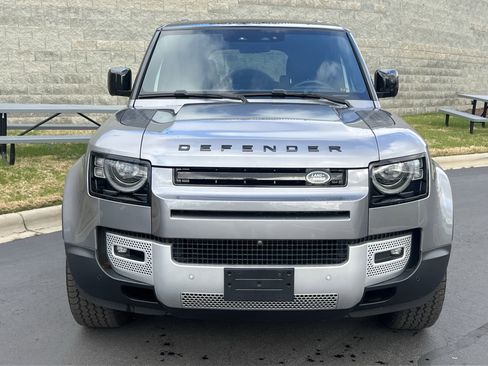 Certified 2024 Land Rover Defender 110 S image 10