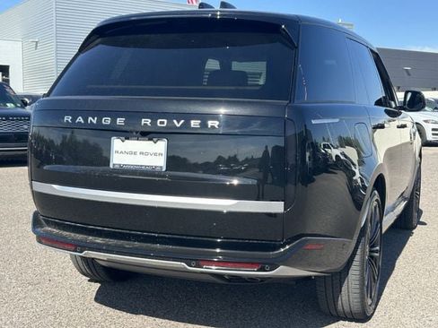 New 2026 Land Rover Range Rover Autobiography AWD/4WD image 19