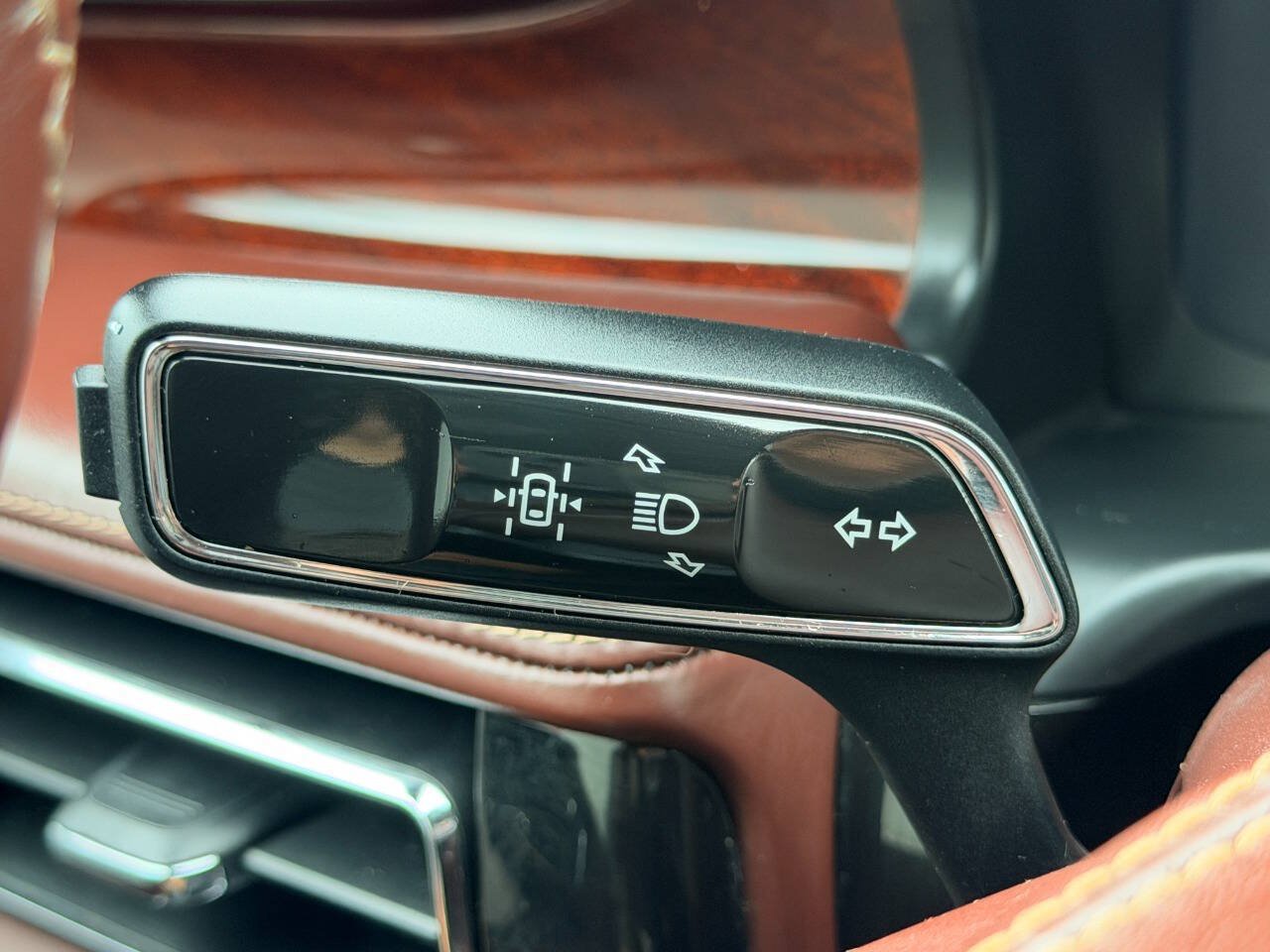 Used 2020 Lincoln Aviator Black Label w/ Dynamic Handling Package AWD/4WD image 44