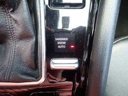 Used 2025 Jeep Compass Limited AWD/4WD image 23