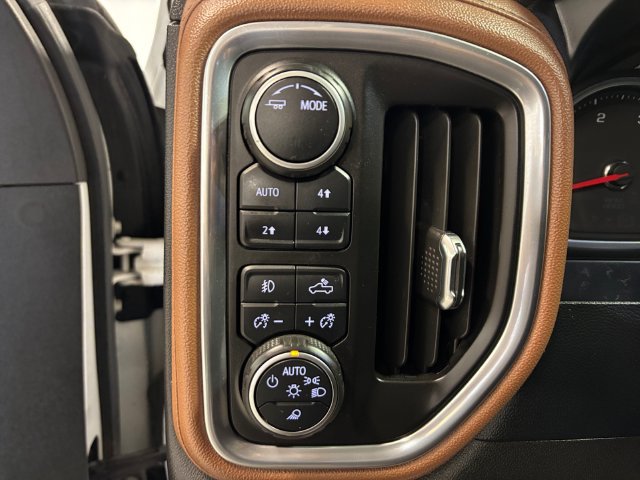 Used 2022 Chevrolet Silverado 2500 High Country w/ Safety Package II AWD/4WD image 24