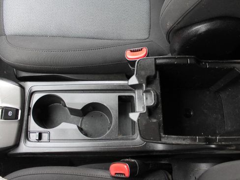 Used 2013 Chevrolet Captiva Sport LS image 35