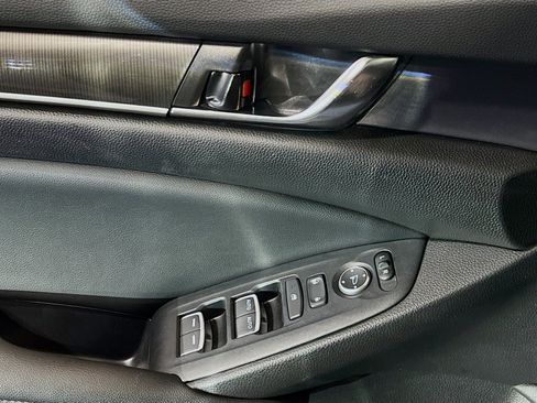 Used 2022 Honda Accord Sport image 13