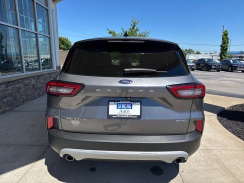 Used 2024 Ford Escape Active AWD/4WD image 4