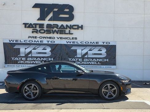 Used 2024 Ford Mustang Coupe image 6