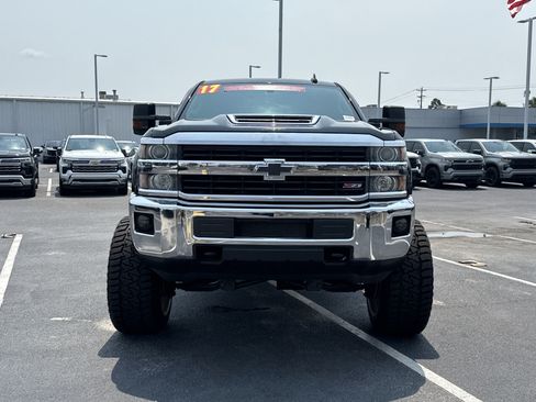 Used 2017 Chevrolet Silverado 2500 LT w/ LT Convenience Package AWD/4WD image 8