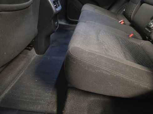 Used 2018 Chevrolet Equinox LT image 43