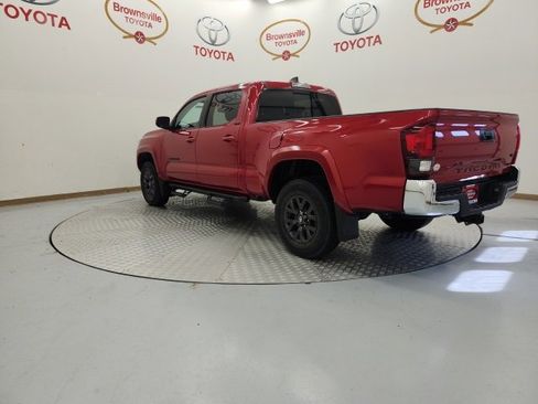 Certified 2022 Toyota Tacoma SR5 image 6