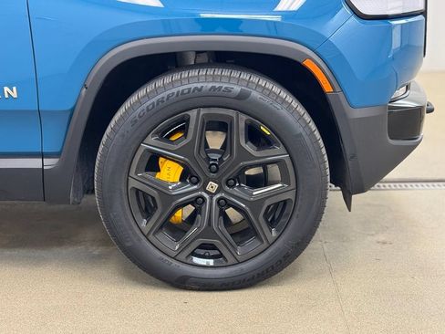 Used 2023 Rivian R1T Adventure AWD/4WD image 4