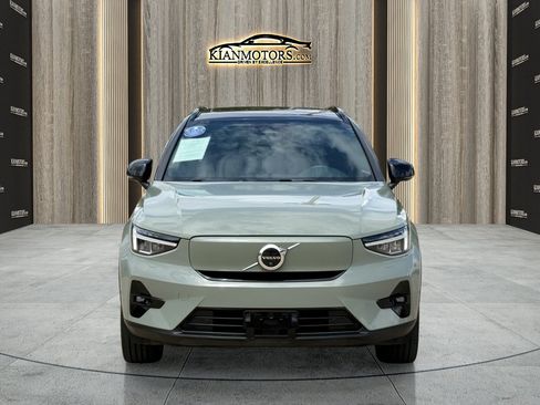 Used 2023 Volvo XC40 Recharge Ultimate AWD/4WD image 2