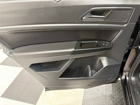 Used 2021 Volkswagen Atlas SE image 16