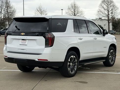 Used 2025 Chevrolet Tahoe LS image 4