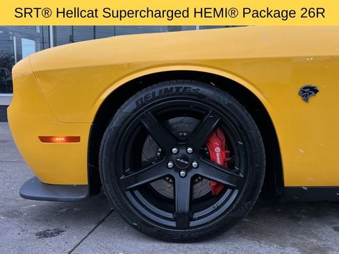 Used 2017 Dodge Challenger SRT Hellcat image 35
