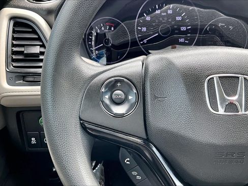 Used 2018 Honda HR-V LX image 24