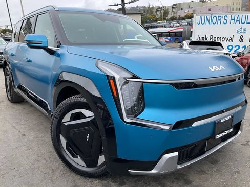 Used 2024 Kia EV9 Land AWD/4WD image 1