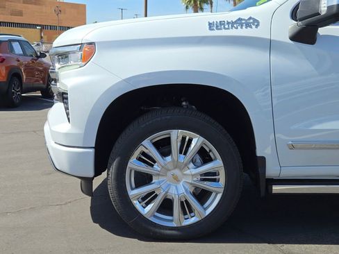 New 2026 Chevrolet Silverado 1500 High Country AWD/4WD image 5