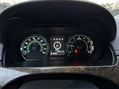 Used 2014 Jaguar XK Coupe image 11