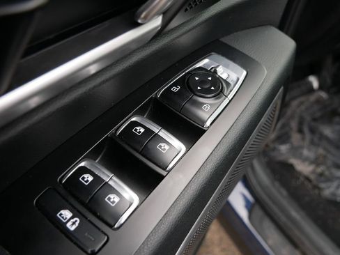 Used 2025 Kia Telluride S image 16