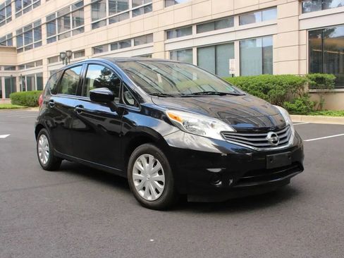Used 2016 Nissan Versa Note SV FWD image 1