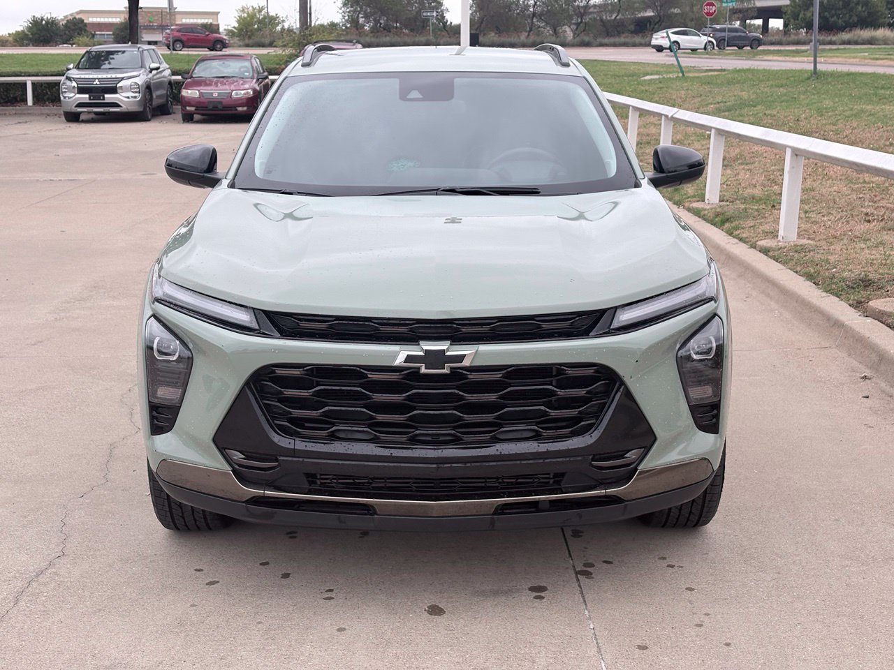 Certified 2024 Chevrolet Trax ACTIV w/ Driver Confidence Package FWD image 2