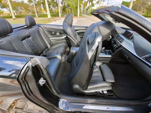 Used 2019 BMW 430i Convertible w/ M Sport Package RWD image 10