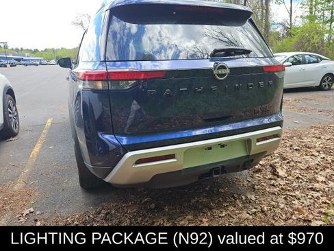 Certified 2025 Nissan Pathfinder SL w/ SL Premium Package AWD/4WD image 4