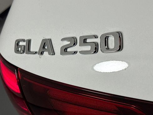 New 2026 Mercedes-Benz GLA 250 image 8