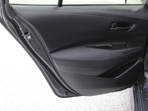 Used 2025 Toyota Corolla LE FWD image 23