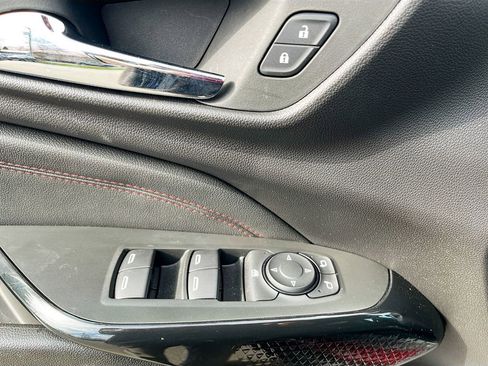 Used 2024 Chevrolet Trax RS w/ Driver Confidence Package image 17