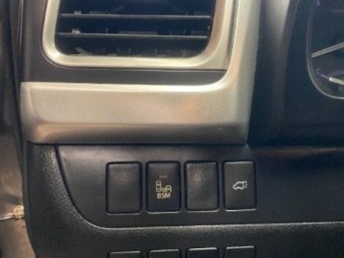 Used 2014 Toyota Highlander Limited AWD/4WD image 20