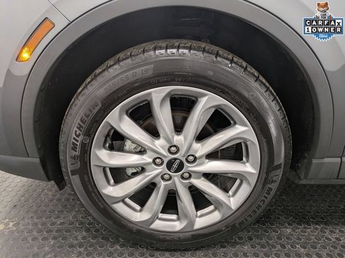 Used 2022 Lincoln Corsair AWD w/ Premium Package image 9