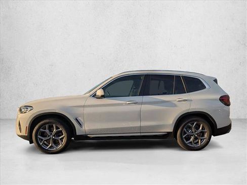 Certified 2024 BMW X3 xDrive30i w/ Premium Package image 9