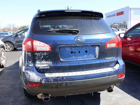 Used 2010 Subaru Tribeca Limited image 16