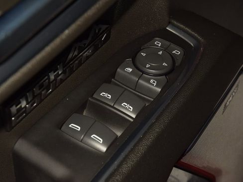 Used 2024 Chevrolet Silverado 1500 High Country w/ High Country Premium Package AWD/4WD image 48