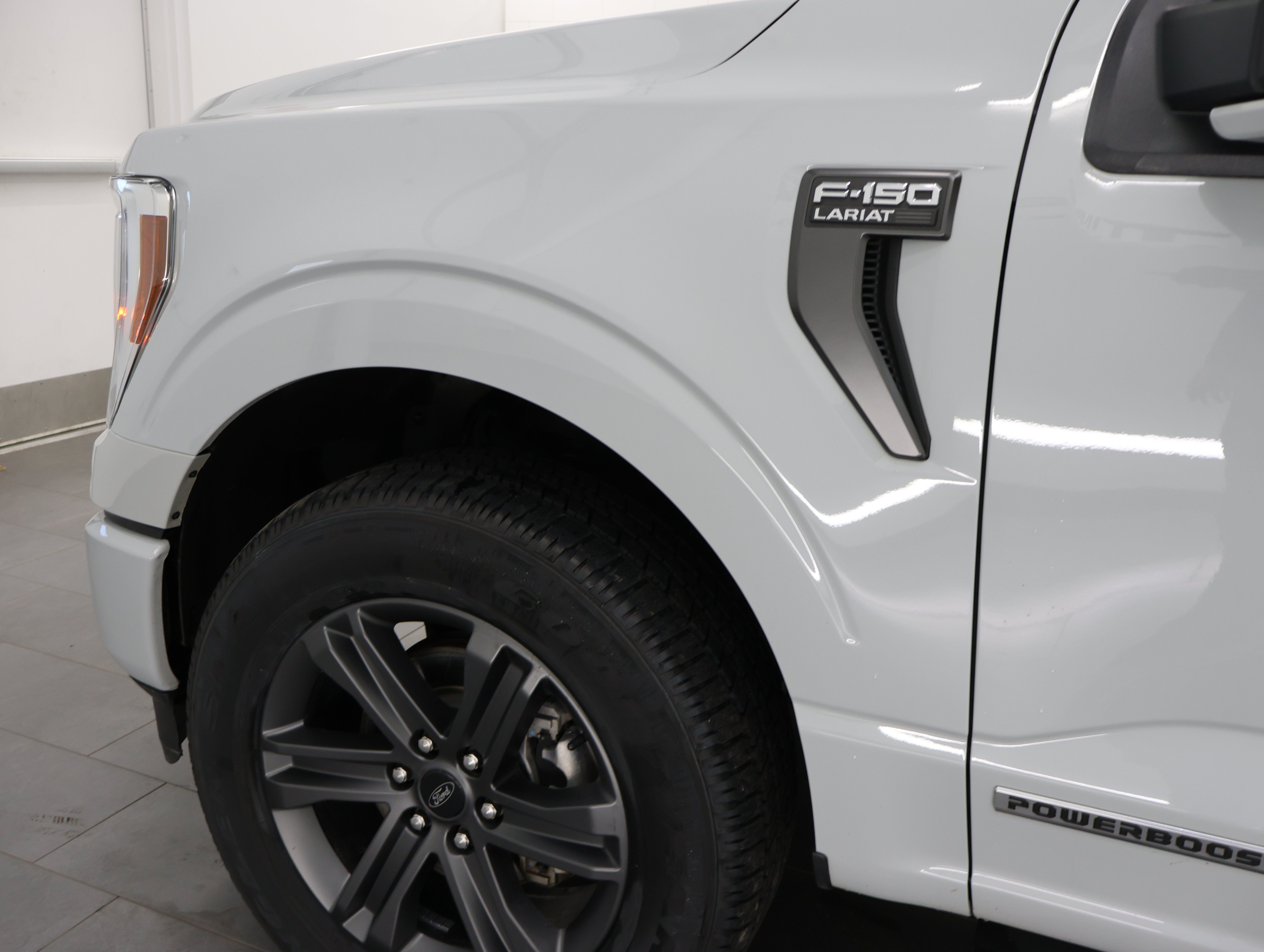 Used 2023 Ford F150 Lariat w/ Equipment Group 502A High AWD/4WD image 41