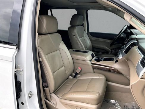 Used 2020 GMC Yukon SLT RWD image 9