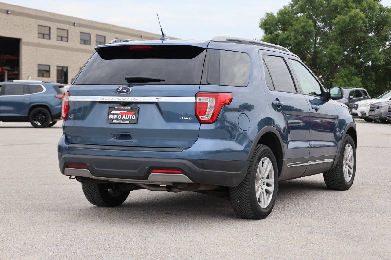Used 2019 Ford Explorer XLT w/ Equipment Group 202A AWD/4WD image 9