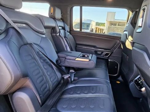 Used 2023 Rivian R1S Launch Edition AWD/4WD image 25
