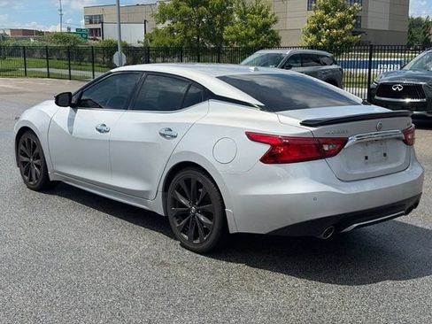 Used 2017 Nissan Maxima SR w/ Midnight Edition FWD image 5