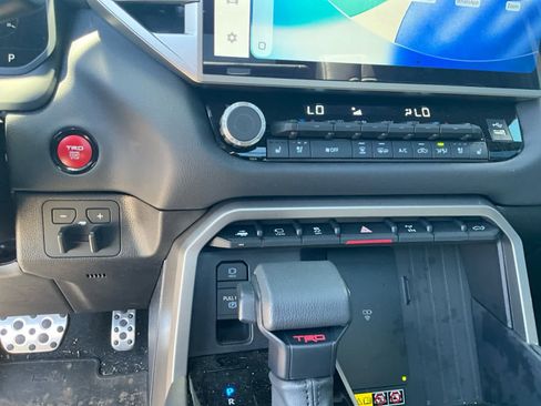 Used 2026 Toyota Tundra Limited w/ TRD Off-Road Package AWD/4WD image 15
